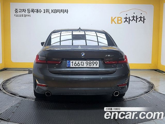 BMW 3 серии 2020 thumb 5