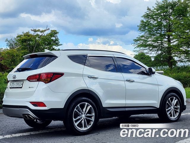 Hyundai Santa Fe 2016 thumb 9