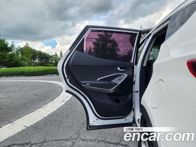 Hyundai Santa Fe 2016 thumb 12