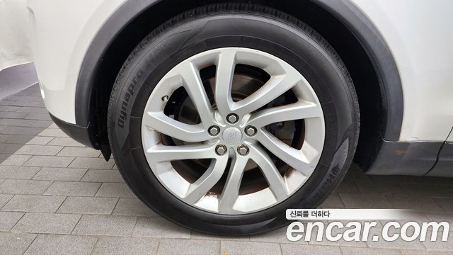 Land Rover Discovery 2017 thumb 5