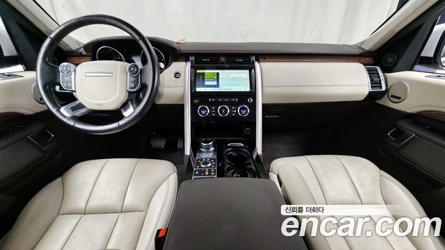 Land Rover Discovery 2017 thumb 7