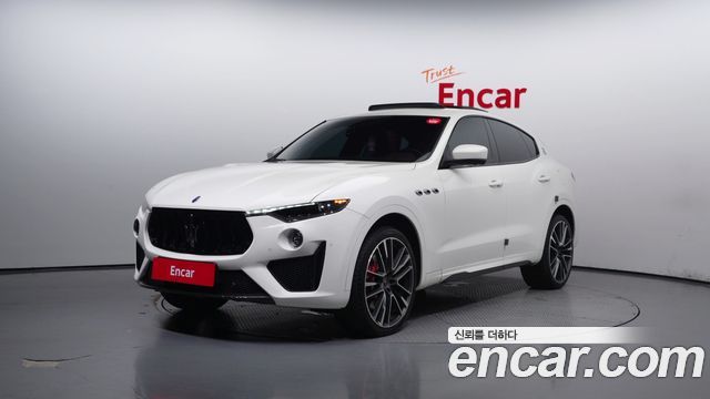 Maserati Levante 2021 thumb 2