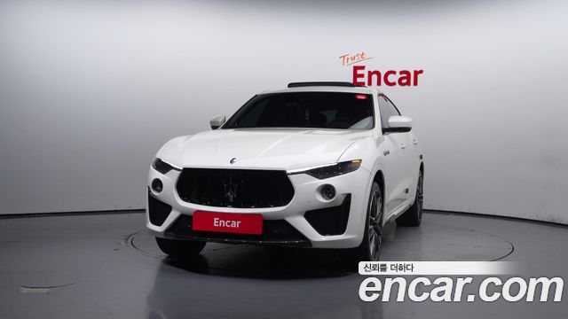 Maserati Levante 2021 thumb 4