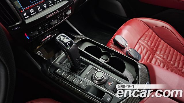 Maserati Levante 2021 thumb 9