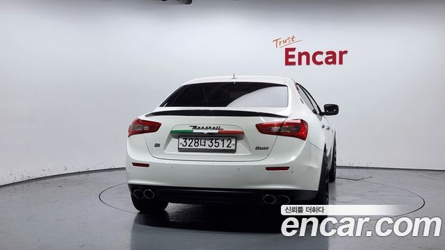 Maserati Ghibli 2016 thumb 5