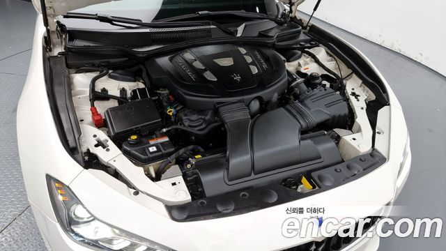 Maserati Ghibli 2016 thumb 7