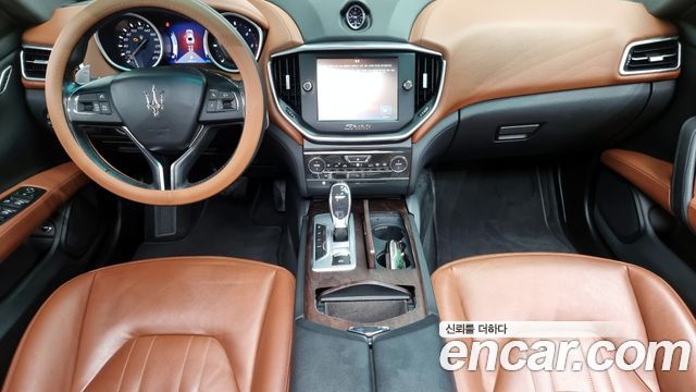 Maserati Ghibli 2016 thumb 8