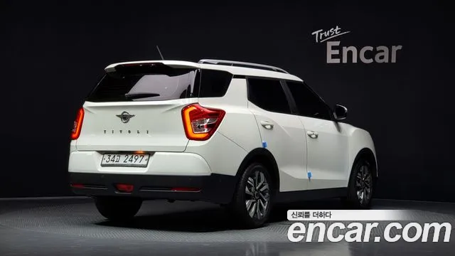 SsangYong Tivoli 2019 thumb 3