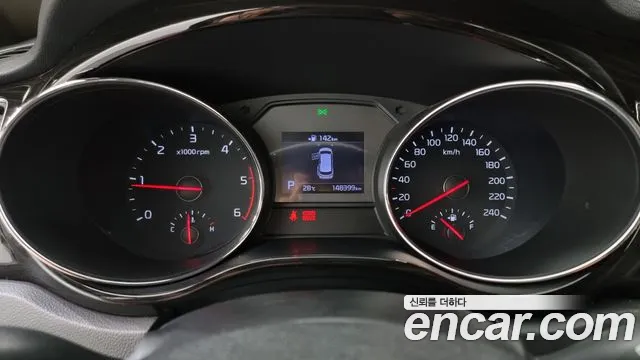 Kia Carnival 2019 thumb 9
