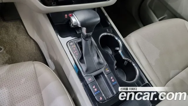 Kia Carnival 2019 thumb 10