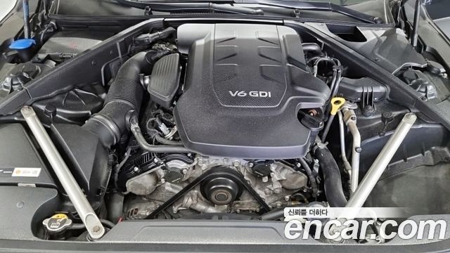 Genesis G90 2016 thumb 7