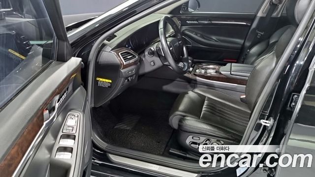 Genesis G90 2016 thumb 11
