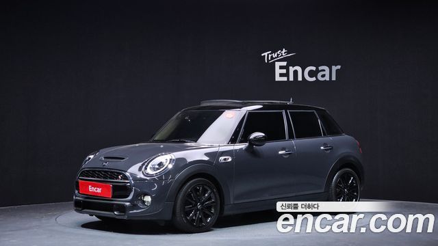Mini Hatch 2019 thumb 2