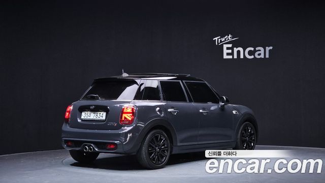 Mini Hatch 2019 thumb 3