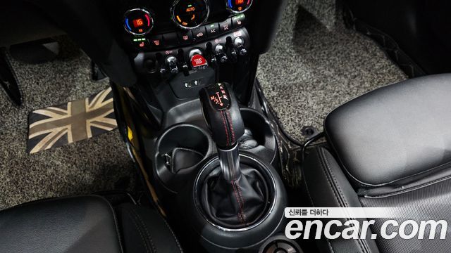Mini Hatch 2019 thumb 9