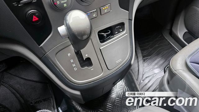 Hyundai Starex 2014 thumb 10