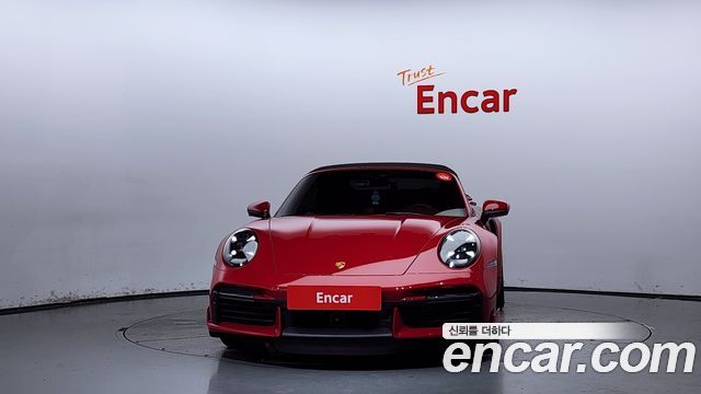 Porsche 911 2022 thumb 4