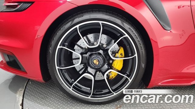 Porsche 911 2022 thumb 6