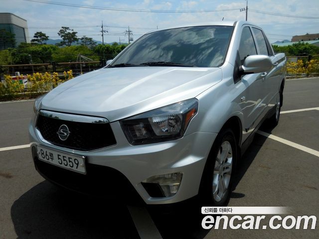 SsangYong Korando 2012 thumb 3