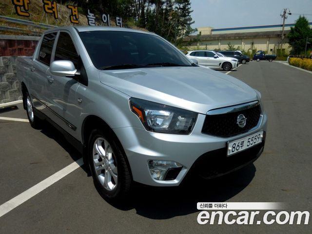 SsangYong Korando 2012 thumb 5