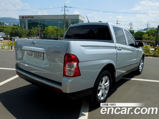 SsangYong Korando 2012 thumb 6