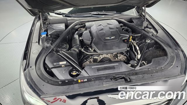 Genesis G80 2017 thumb 6