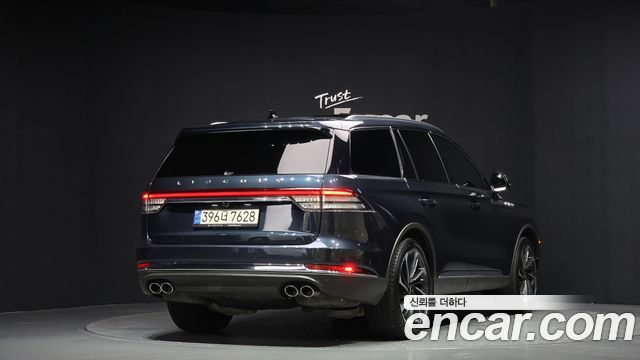 Lincoln Aviator 2023 thumb 3
