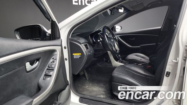 Hyundai i30 2014 thumb 11