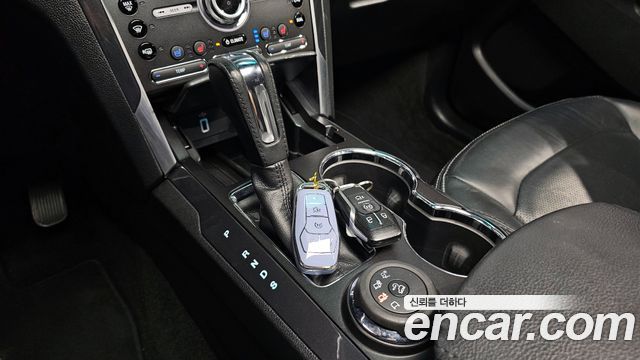 Ford Explorer 2016 thumb 10