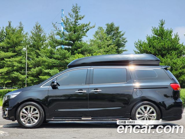 Kia Carnival 2015 thumb 5