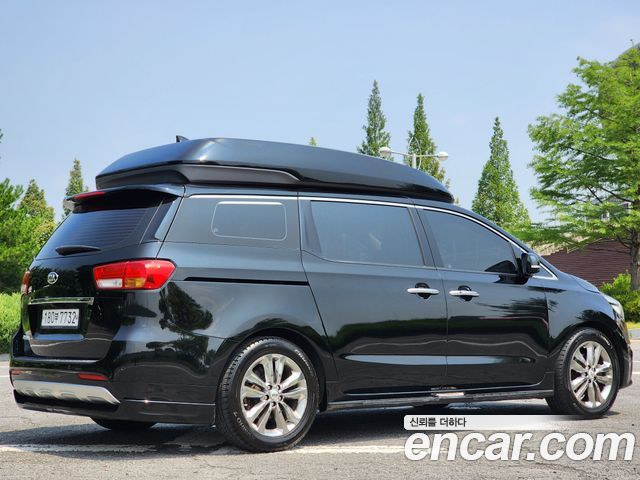 Kia Carnival 2015 thumb 9