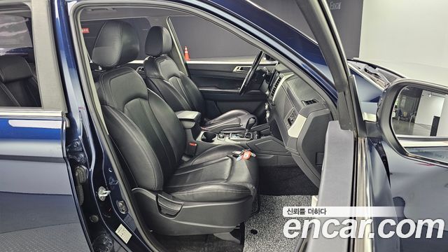 SsangYong Rexton 2018 thumb 12