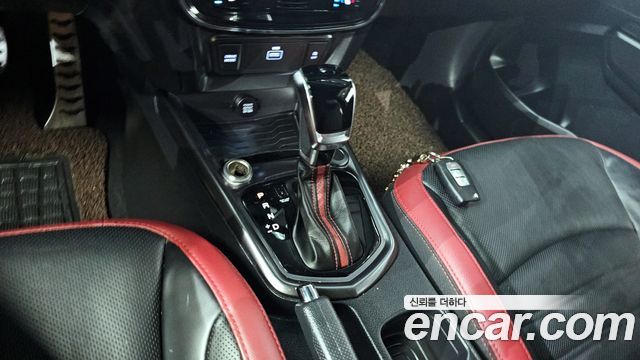 SsangYong Tivoli 2019 thumb 10