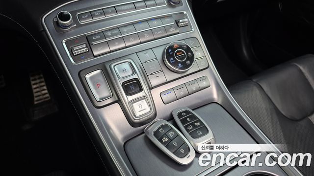 Hyundai Santa Fe 2020 thumb 9