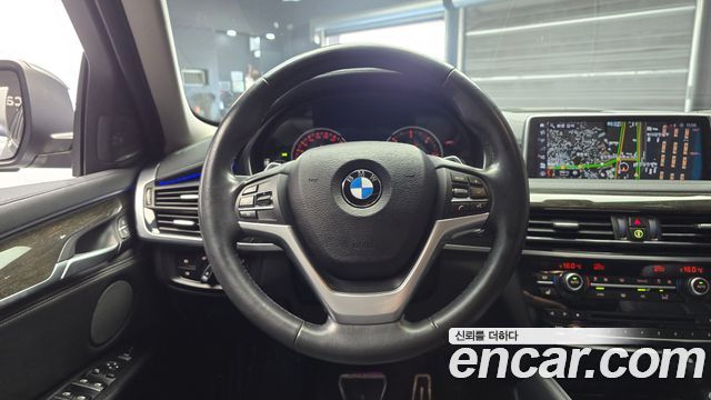 BMW X6 2018 thumb 12