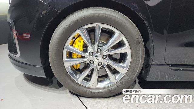 Kia Carnival 2020 thumb 6