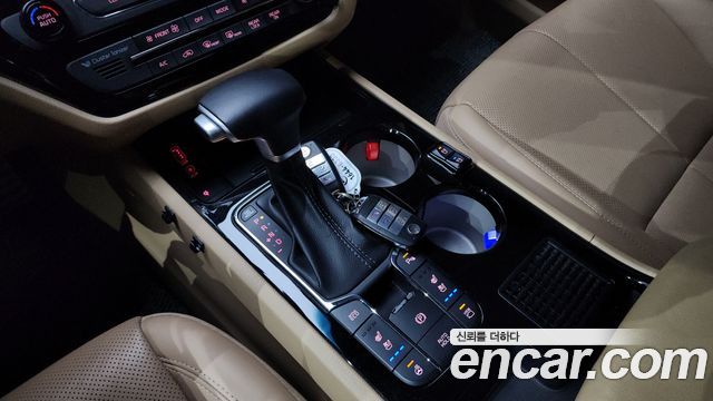 Kia Carnival 2020 thumb 10