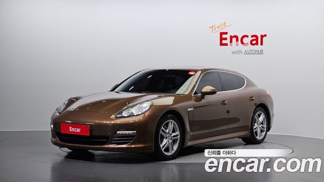 Porsche Panamera 2010 thumb 2