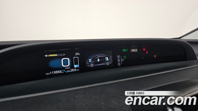 Toyota Prius 2017 thumb 9