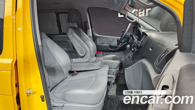 Hyundai Starex 2019 thumb 10