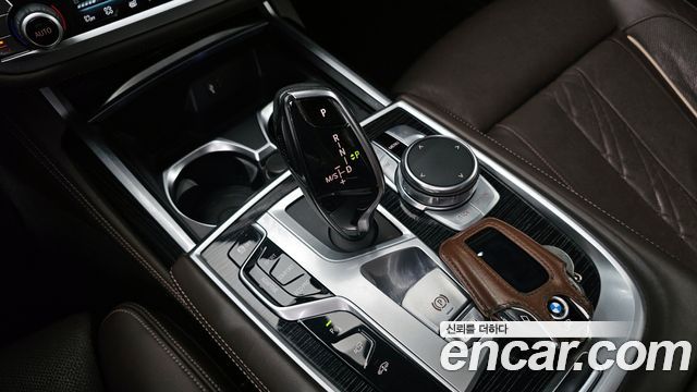BMW 7 серии 2019 thumb 9