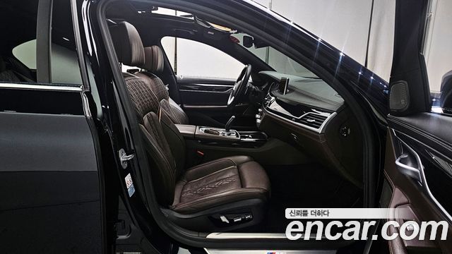 BMW 7 серии 2019 thumb 11