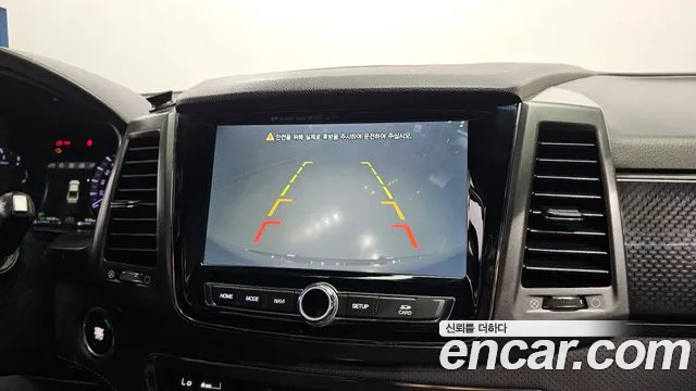 SsangYong Rexton 2021 thumb 11
