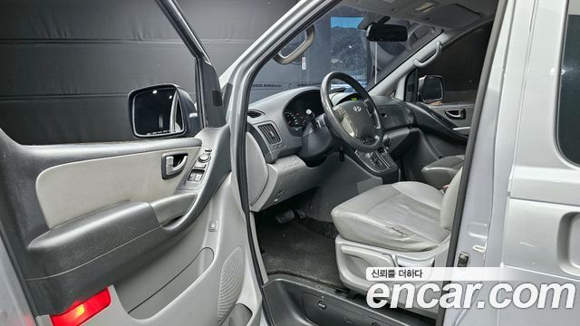 Hyundai Starex 2013 thumb 11