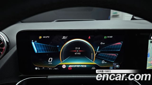 Mercedes-Benz GLA 2021 thumb 8