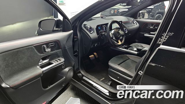 Mercedes-Benz GLA 2021 thumb 10