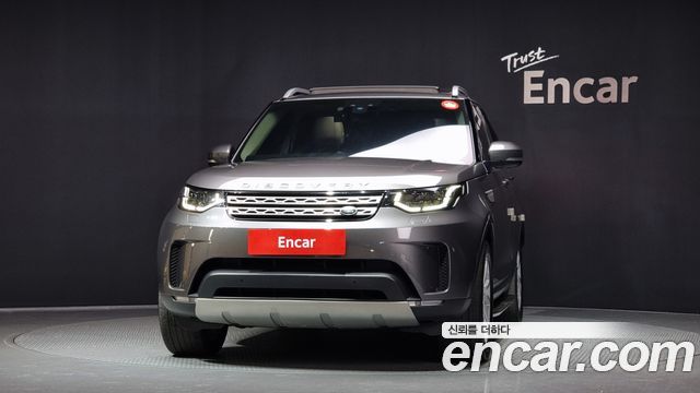 Land Rover Discovery 2017 thumb 4