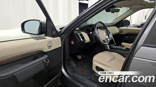 Land Rover Discovery 2017 thumb 10
