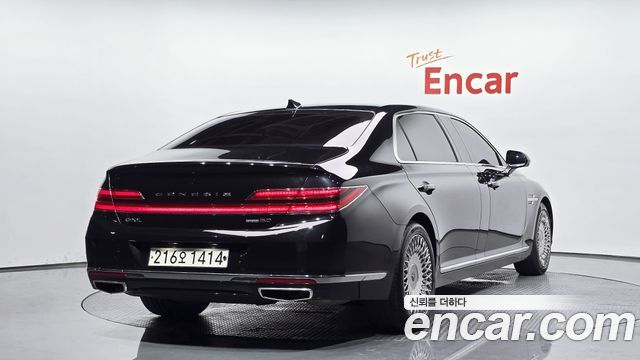 Genesis G90 2019 thumb 3