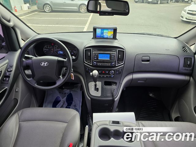 Hyundai Starex 2016 thumb 10